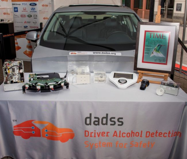 DADSS-display